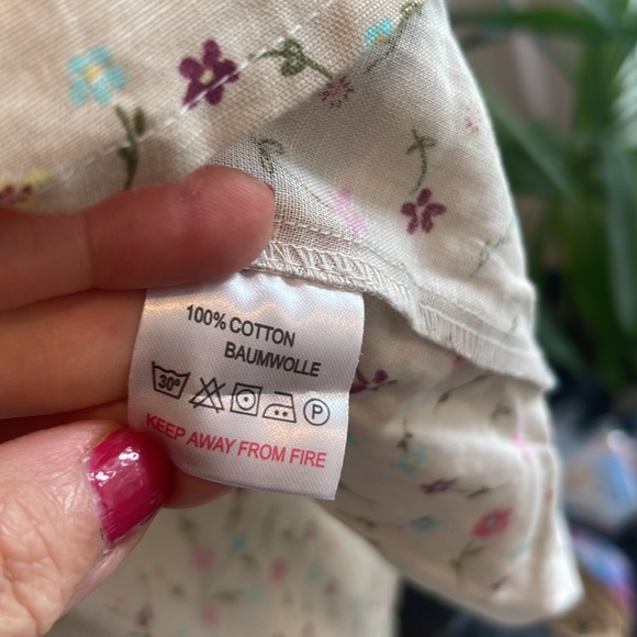 NWOT JUSTE CLE European cotton floral scared for girls available in sizes 8 & 10 - Picture 4 of 6